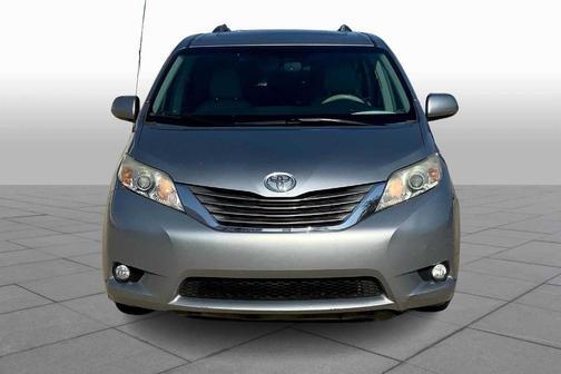 2013 Toyota Sienna XLE