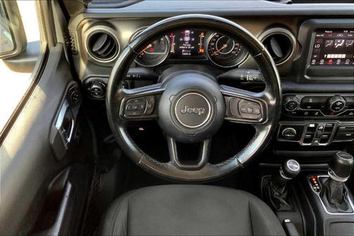 2020 Jeep Gladiator Sport