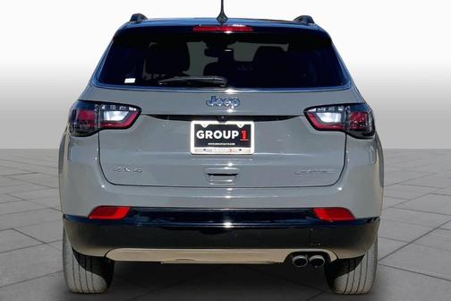 Sting Gray Clearcoat 2022 Jeep Compass Limited