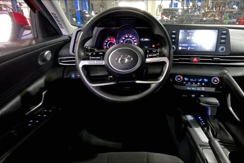 2021 Hyundai ELANTRA SEL