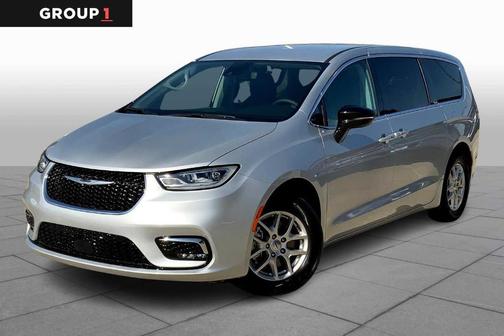 2024 Chrysler Pacifica Touring-L