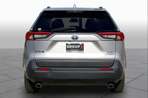 Silver Sky Metallic 2022 Toyota RAV4 Hybrid XLE