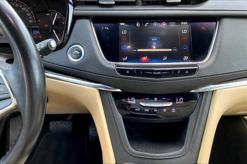 2018 Cadillac XT5 Base