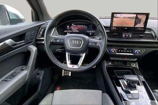 Glacier White Metallic 2022 Audi SQ5 3.0T Premium Plus