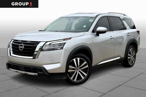 2023 Nissan Pathfinder Platinum