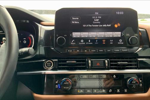2023 Nissan Pathfinder Platinum