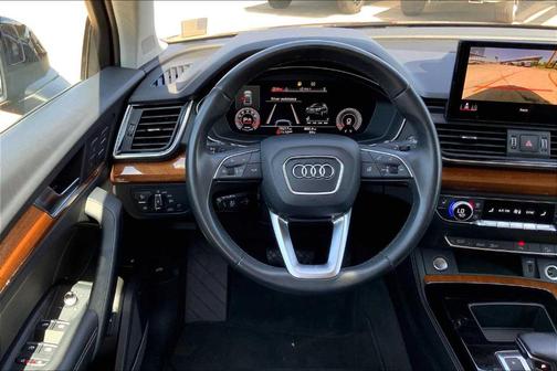 2023 Audi Q5 45 S line Premium Plus