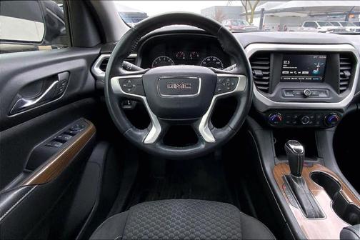 2017 GMC Acadia SLE-1