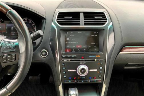 2017 Ford Explorer Platinum