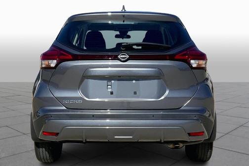 2022 Nissan Kicks S
