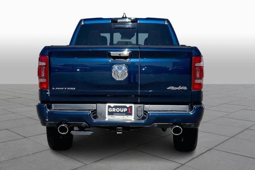 Patriot Blue Pearlcoat 2022 RAM 1500 Limited