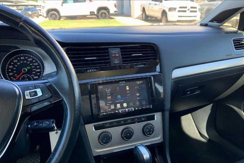 2015 Volkswagen Golf TSI S