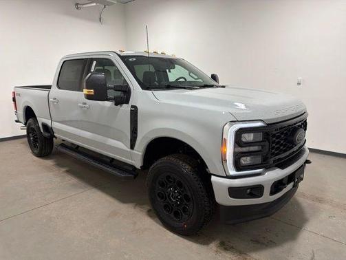 Avalanche 2026 Ford F-350 XLT