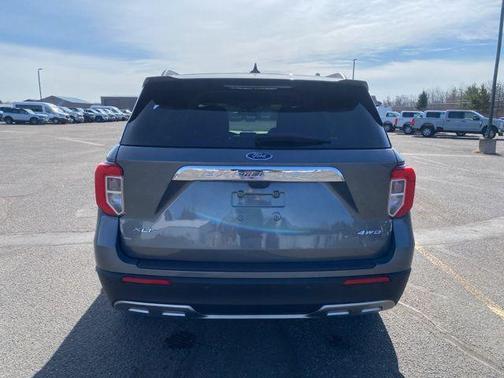 Carbonized Gray Metallic 2024 Ford Explorer XLT