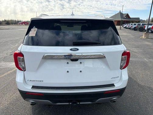 Star White Metallic Tri-Coat 2024 Ford Explorer Limited