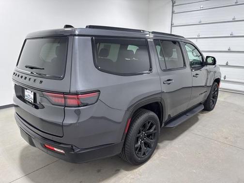 2024 Jeep Wagoneer Series II Carbide 4x4