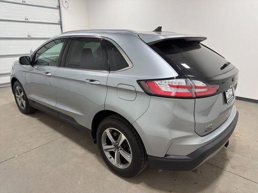 Iconic Silver Metallic 2024 Ford Edge SEL