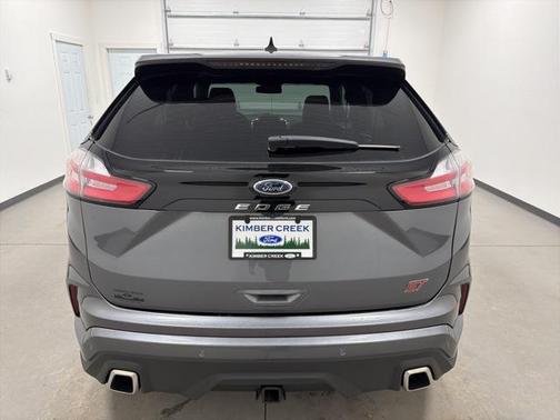 2022 Ford Edge ST