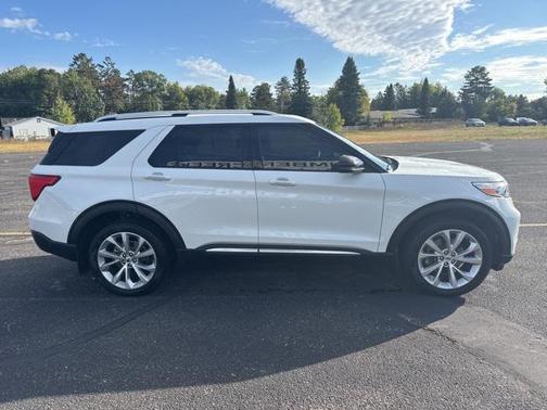 2023 Ford Explorer Platinum