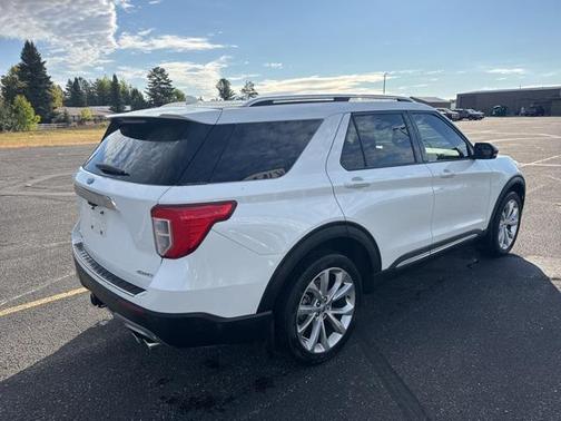 2023 Ford Explorer Platinum