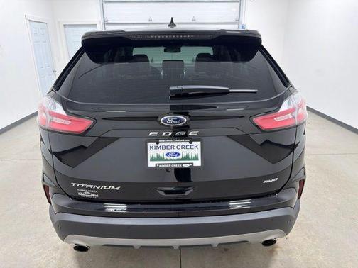 Agate Black Metallic 2024 Ford Edge Titanium