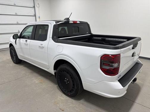 2025 Ford Maverick Lobo