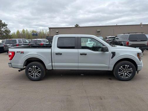 Avalanche 2023 Ford F-150 XL