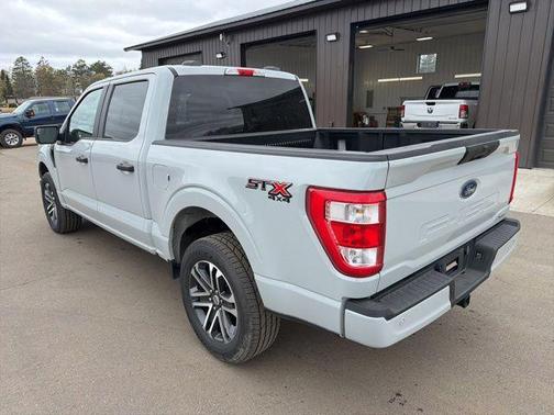 Avalanche 2023 Ford F-150 XL