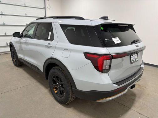 Space White Metallic 2026 Ford Explorer Tremor
