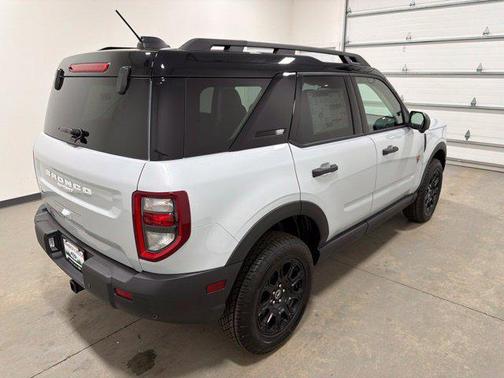 Space White Metallic 2026 Ford Bronco Sport Badlands