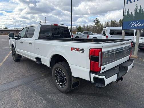 Star White Metallic Tri-Coat 2024 Ford F-250 Platinum