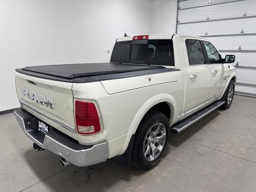 2017 RAM 1500 Limited Crew Cab 4x4 5'7' Box