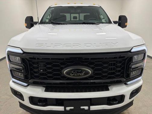 Oxford White 2026 Ford F-350 Lariat