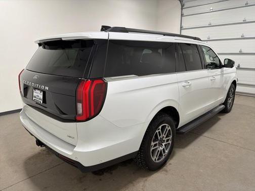 2025 Ford Expedition Max Active 4x4