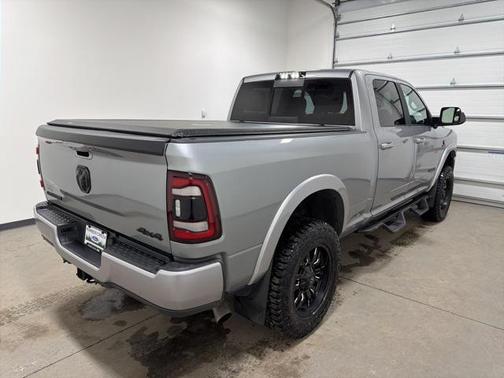 2021 RAM 2500 Laramie Crew Cab 4x4 6'4' Box