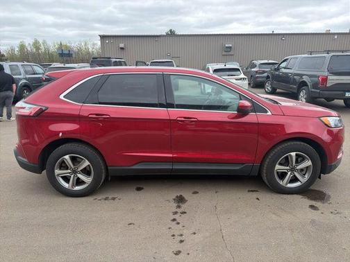 Rapid Red Metallic Tinted Clearcoat 2024 Ford Edge SEL