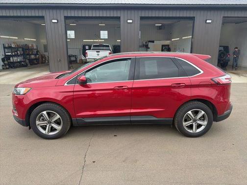 Rapid Red Metallic Tinted Clearcoat 2024 Ford Edge SEL