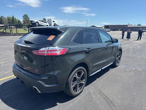 2024 Ford Edge ST