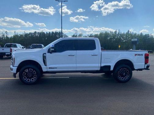 Star White Metallic Tri-Coat 2024 Ford F-250 Platinum