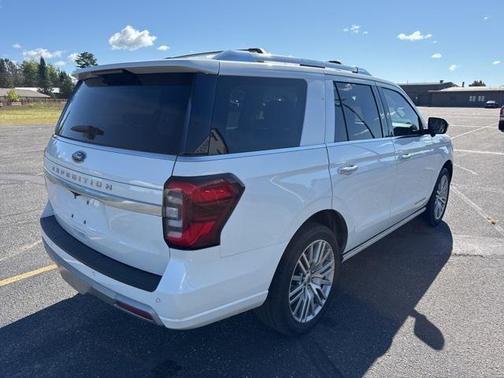 2022 Ford Expedition Platinum