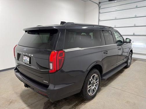 2025 Ford Expedition Max Active 4x4