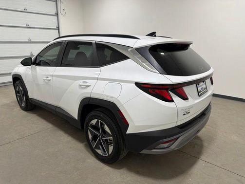 Serenity White Pearl 2025 Hyundai TUCSON SEL