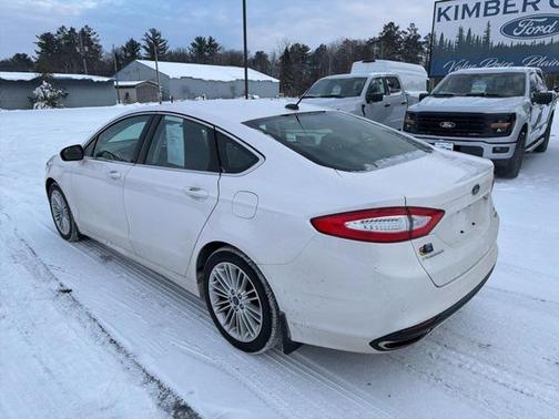 2016 Ford Fusion SE
