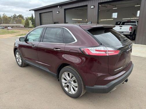 Burgundy Velvet Metallic Tinted Clearcoat 2022 Ford Edge Titanium