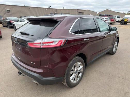 Burgundy Velvet Metallic Tinted Clearcoat 2022 Ford Edge Titanium