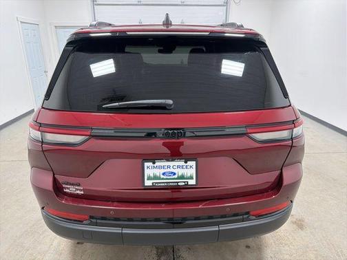 2023 Jeep Grand Cherokee Altitude