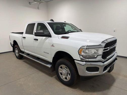 Bright White Clearcoat 2021 RAM 2500 Tradesman Crew Cab 4x4 6'4' Box