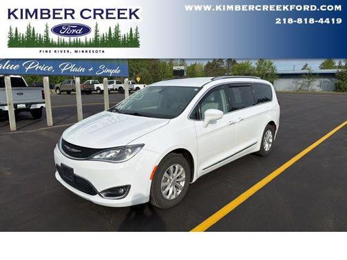 Bright White Clearcoat 2019 Chrysler Pacifica Touring L
