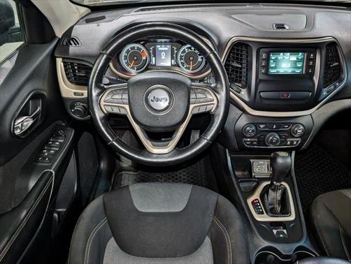 2016 Jeep Cherokee Altitude