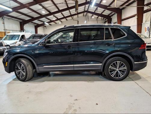 Green 2019 Volkswagen Tiguan 2.0T SEL
